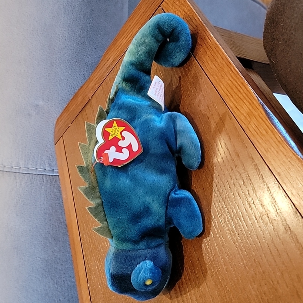 Ty Beanie Baby Iggy